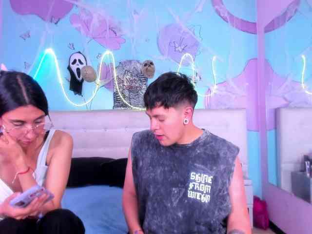 Ethan-N-Abby webcam