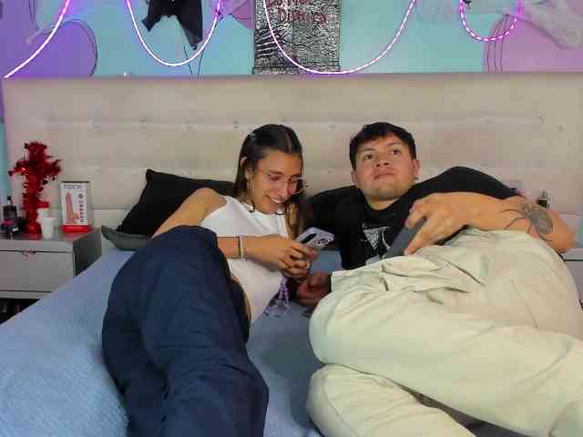 Ethan-N-Abby webcam