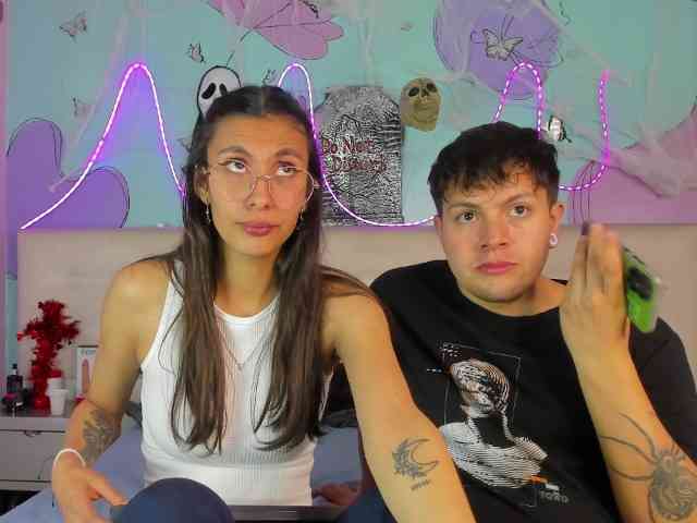 Ethan-N-Abby webcam