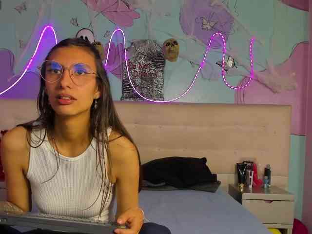 Ethan-N-Abby webcam