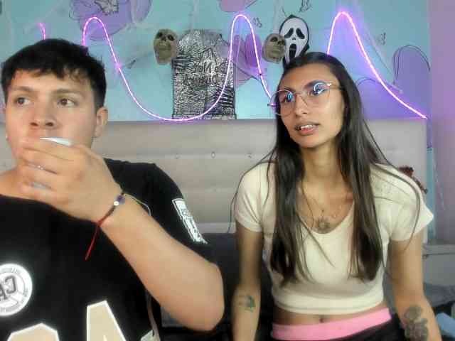 Ethan-N-Abby webcam