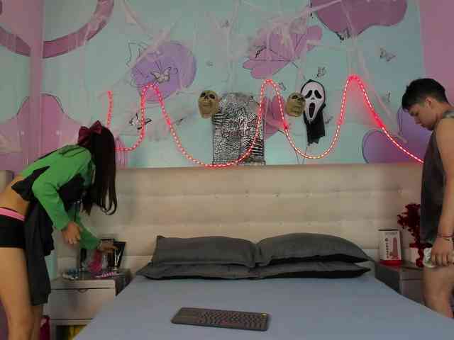 Ethan-N-Abby webcam