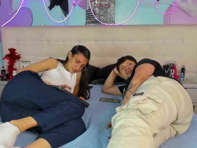 Ethan-N-Abby webcam
