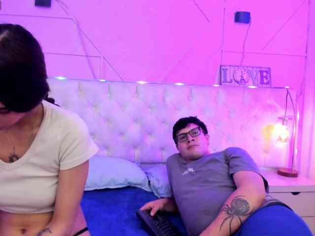 Ethan-N-Abby webcam