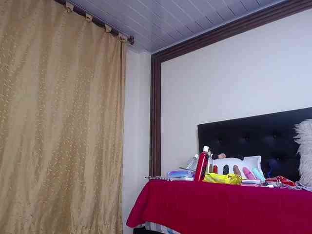 anniescott- webcam