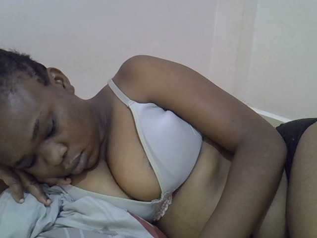 Ebonybootygirl's BongaCams show and profile