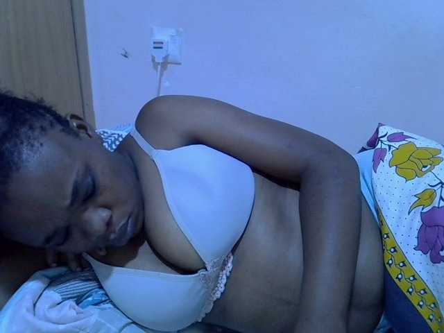 Ebonybootygirl's BongaCams show and profile