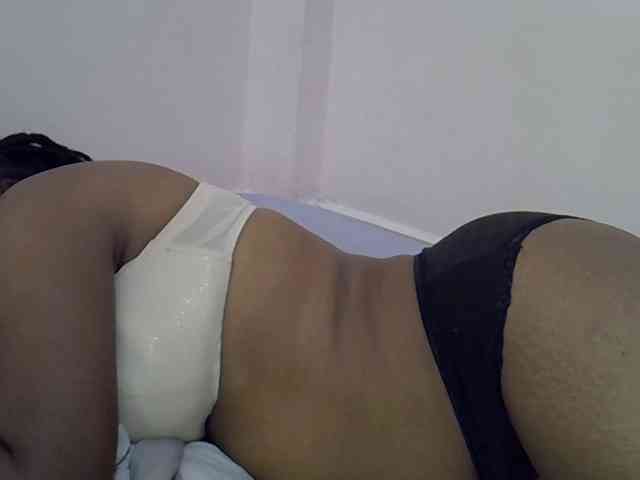 Ebonybootygirl webcam