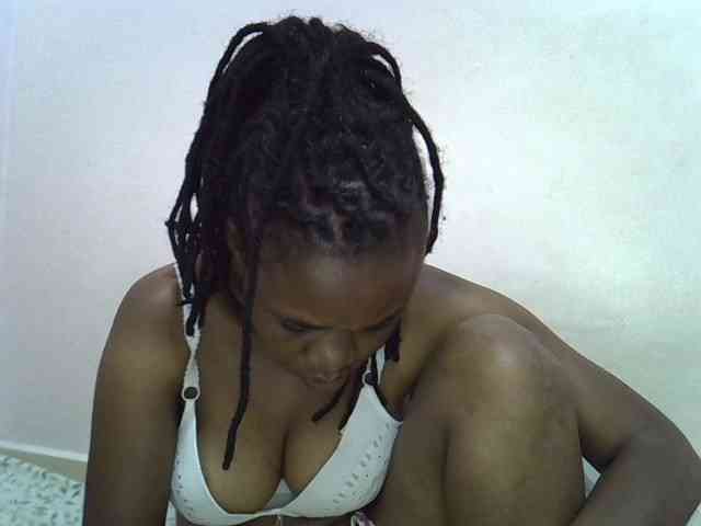 Ebonybootygirl webcam