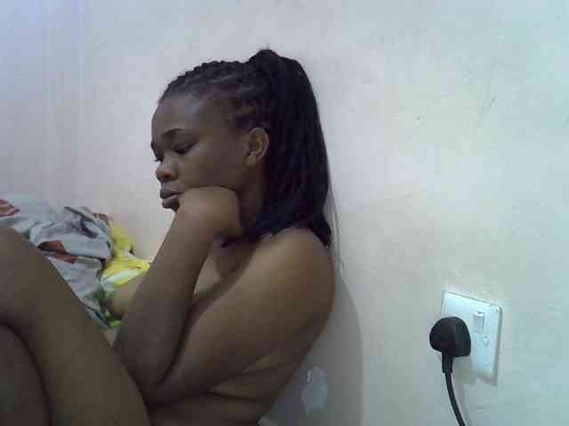 Ebonybootygirl webcam