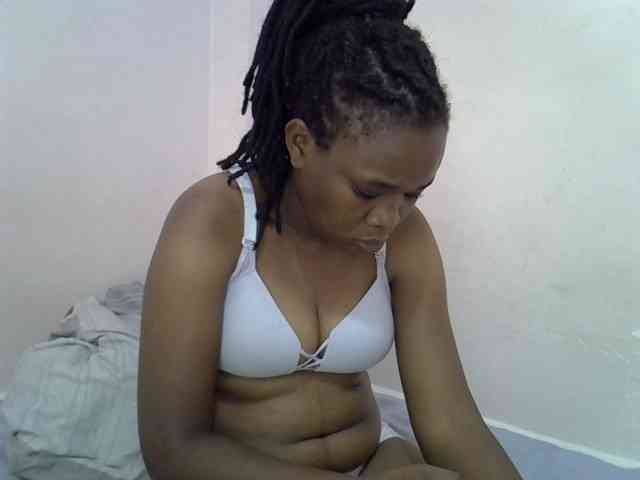 Ebonybootygirl webcam