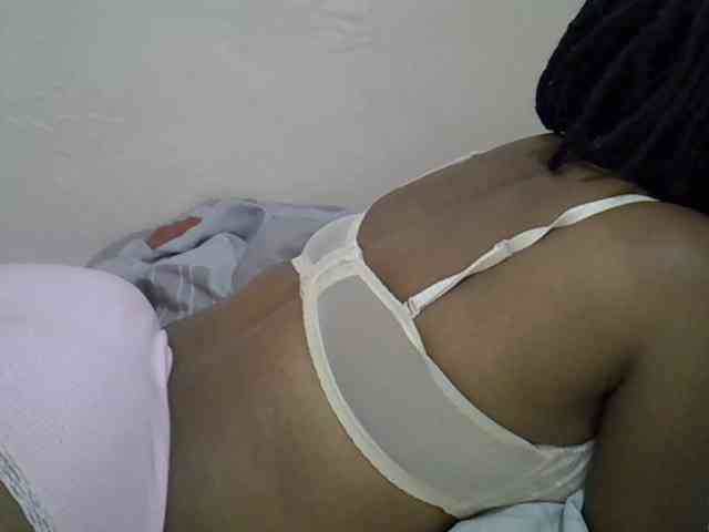 Ebonybootygirl webcam