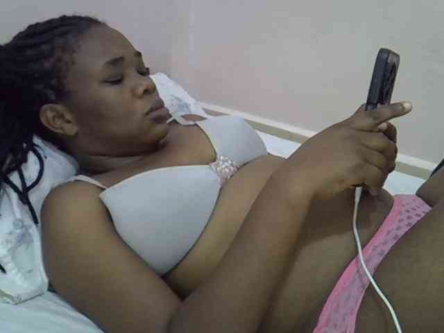 Ebonybootygirl webcam