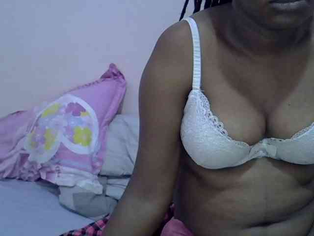 Ebonybootygirl webcam