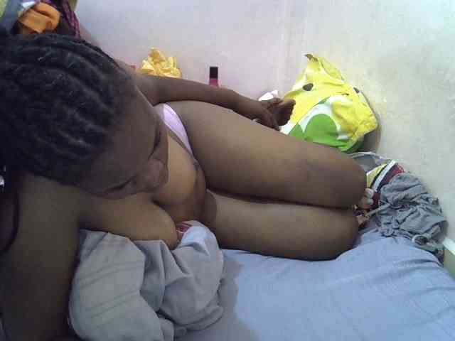 Ebonybootygirl webcam