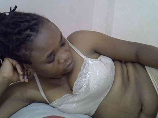 Ebonybootygirl webcam