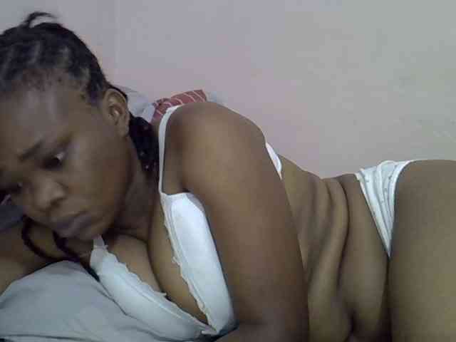 Ebonybootygirl webcam