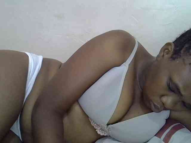 Ebonybootygirl webcam