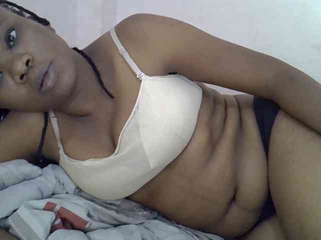 Ebonybootygirl webcam