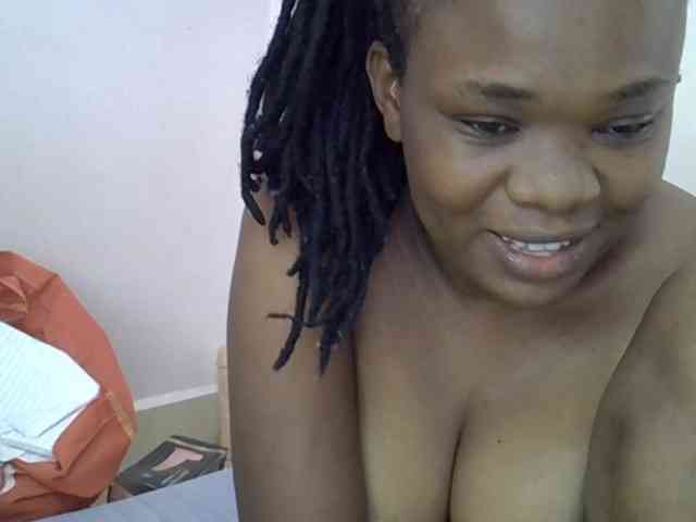 Ebonybootygirl webcam