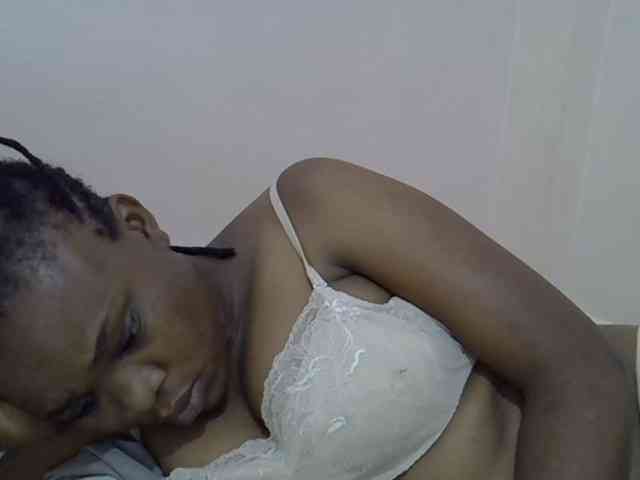 Ebonybootygirl webcam