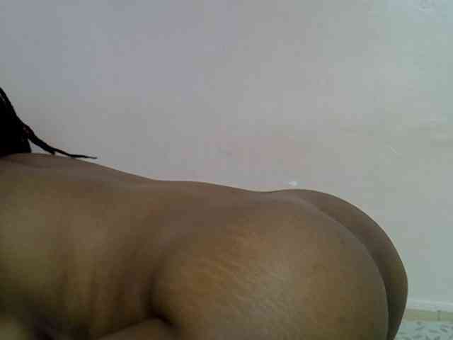 Ebonybootygirl webcam