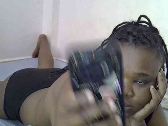 Ebonybootygirl webcam