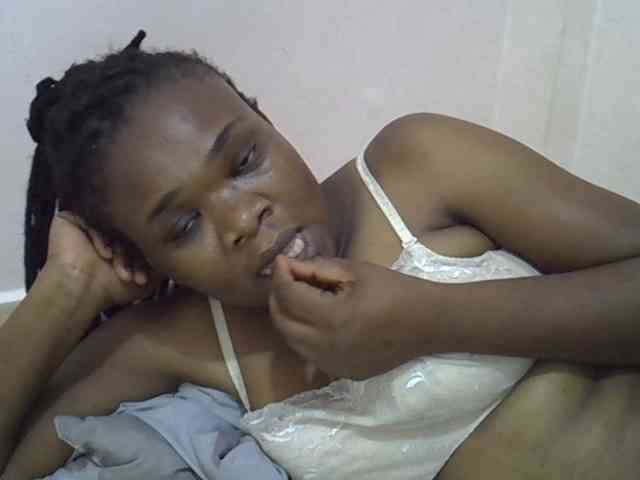 Ebonybootygirl webcam