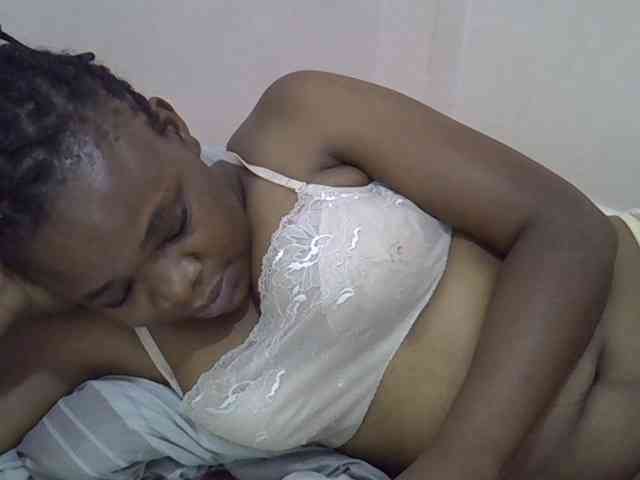 Ebonybootygirl webcam