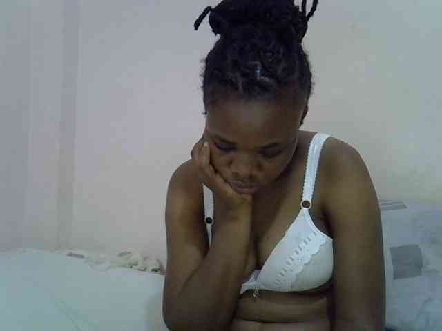 Ebonybootygirl webcam