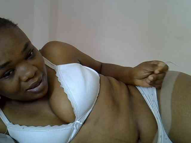 Ebonybootygirl webcam