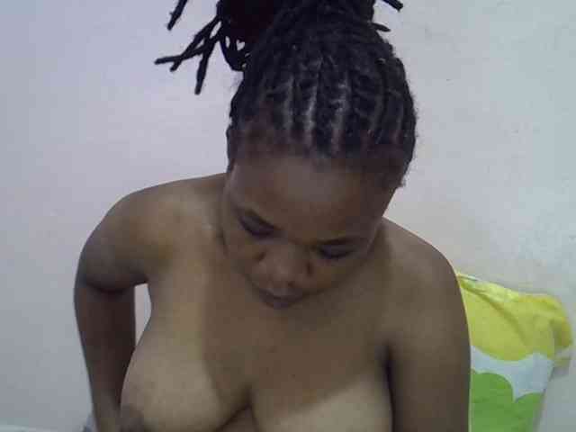 Ebonybootygirl webcam