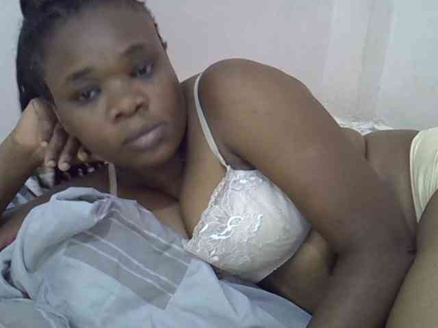 Ebonybootygirl webcam