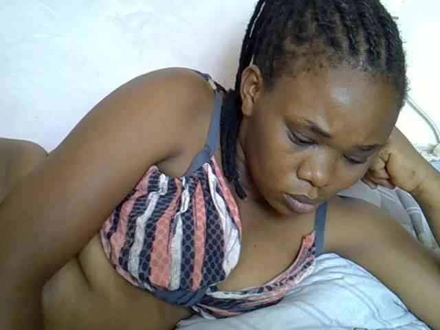 Ebonybootygirl webcam