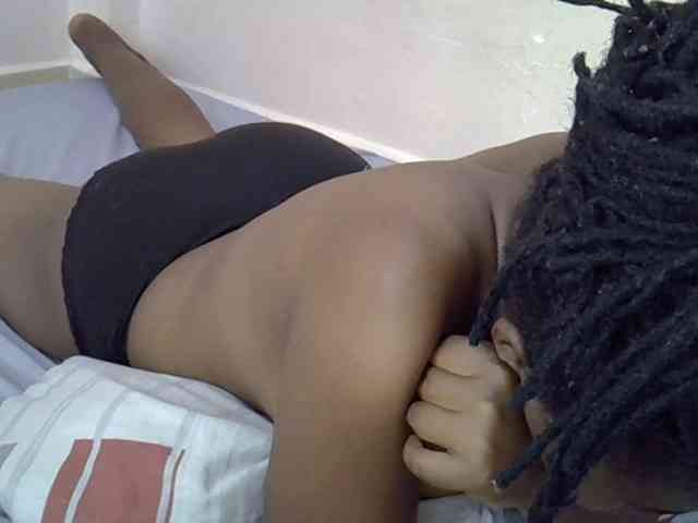 Ebonybootygirl webcam