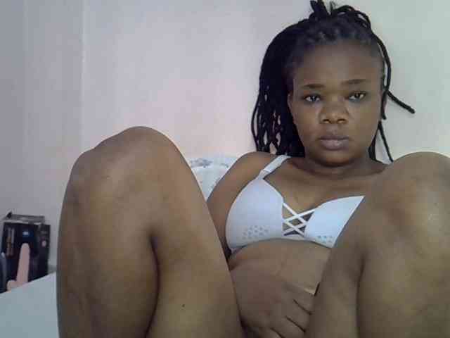 Ebonybootygirl webcam