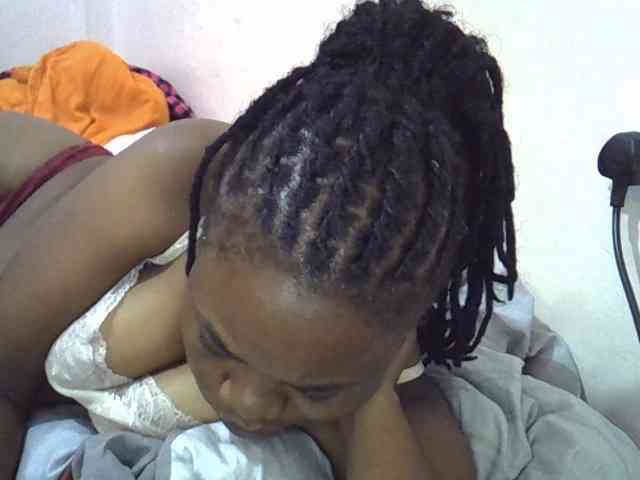 Ebonybootygirl webcam