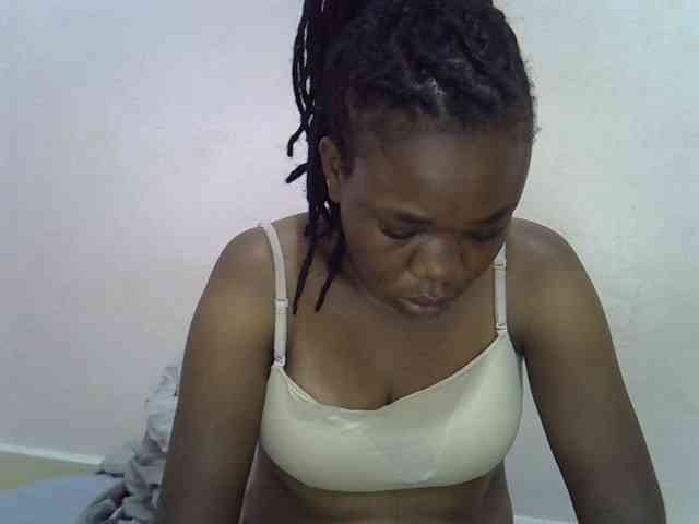 Ebonybootygirl webcam