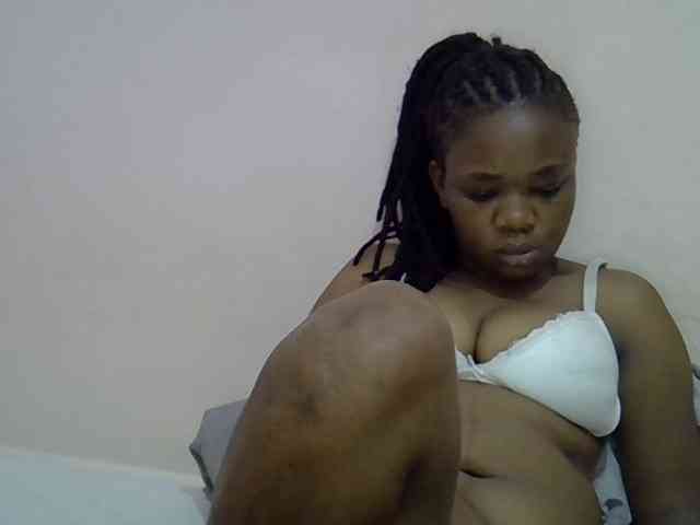 Ebonybootygirl webcam