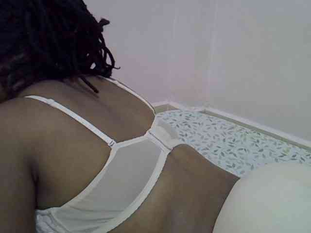 Ebonybootygirl webcam