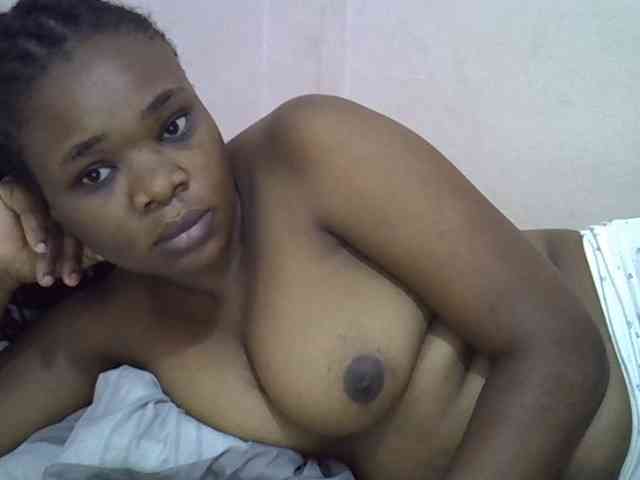 Ebonybootygirl webcam