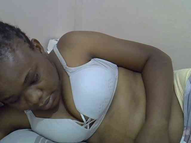 Ebonybootygirl webcam