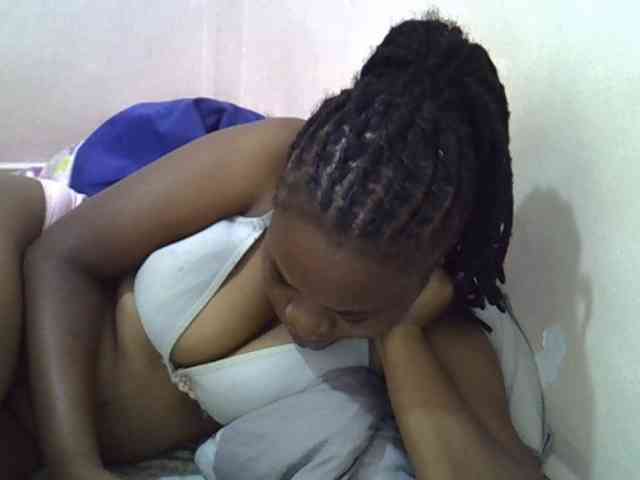 Ebonybootygirl webcam