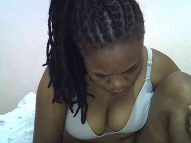 Ebonybootygirl webcam