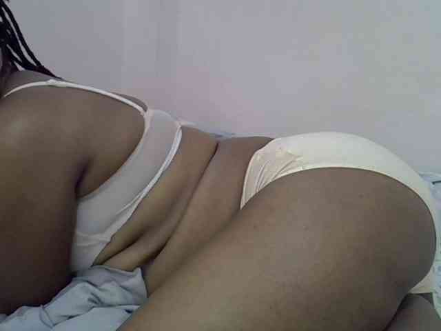 Ebonybootygirl webcam