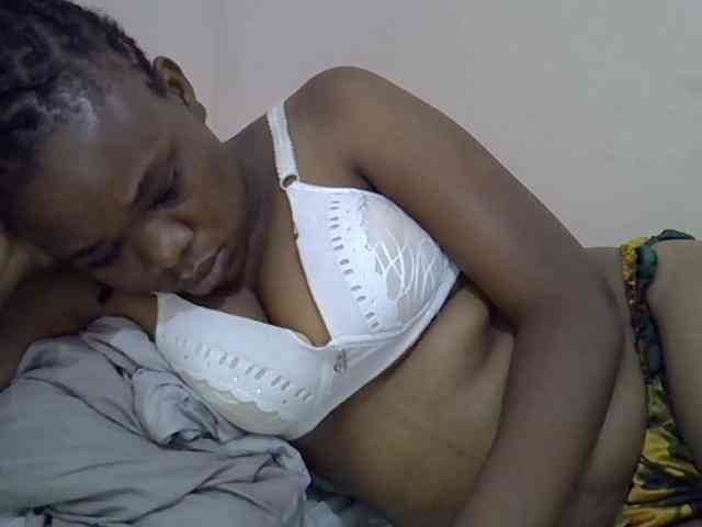 Ebonybootygirl webcam