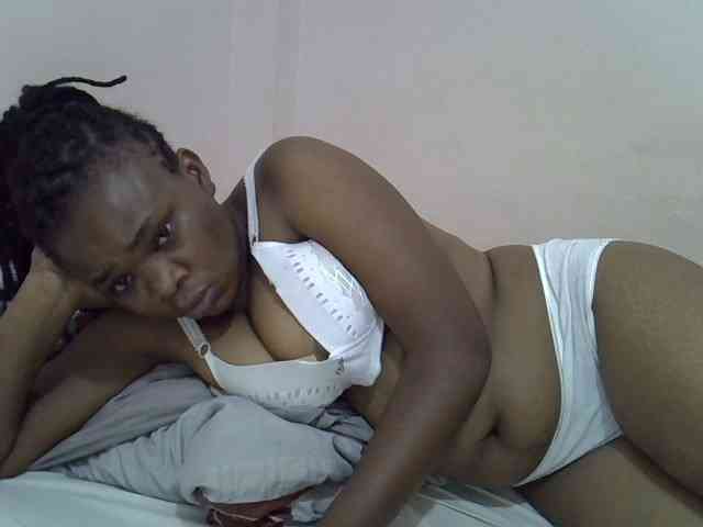 Ebonybootygirl webcam