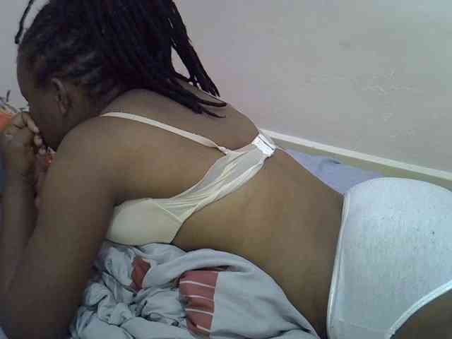 Ebonybootygirl webcam