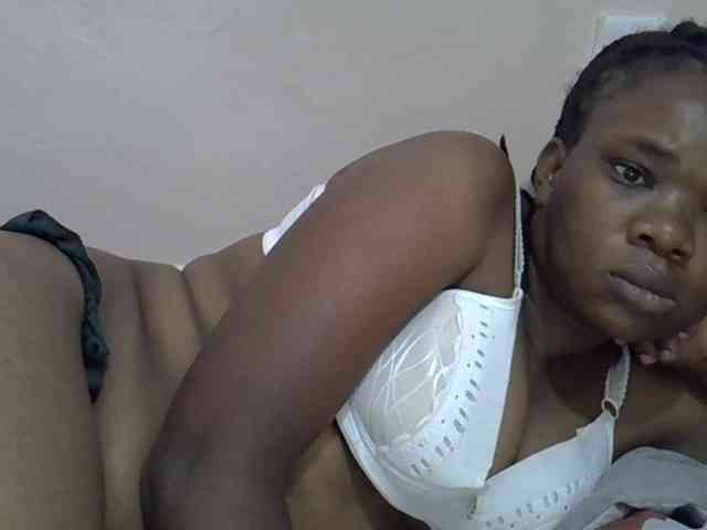 Ebonybootygirl webcam