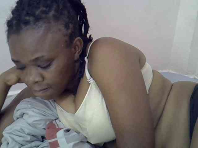 Ebonybootygirl webcam